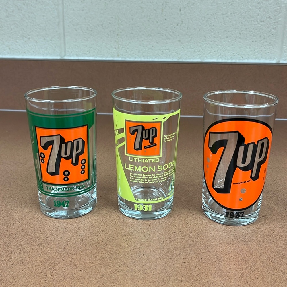 Vintage 7 UP Soda Drinking Glass 300mL, 3 different styles